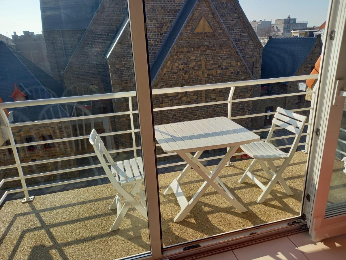 Appartement Vlakbij Zee En Duinen Bredene Zewnętrze zdjęcie